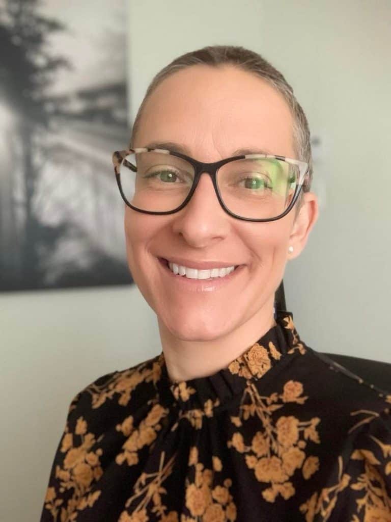 Guy-Anne Roy, Infirmière clinicienne, professeure de méditation certifiée et coach professionnelle en neurosciences en devenir