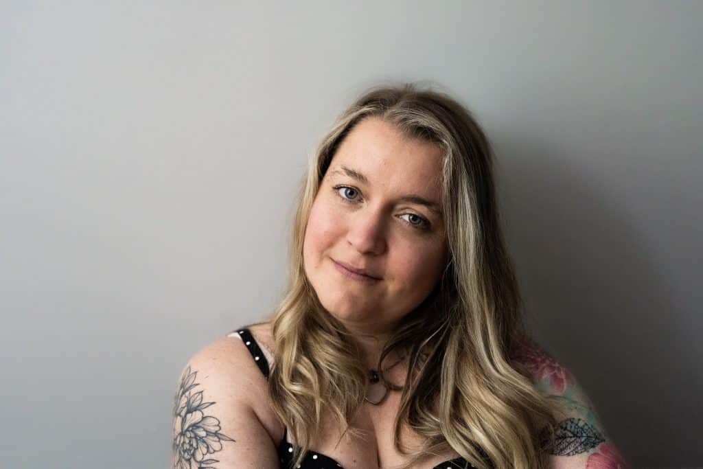 Élodie Lavoie-Santerre, Doula, autrice et professeure de méditation